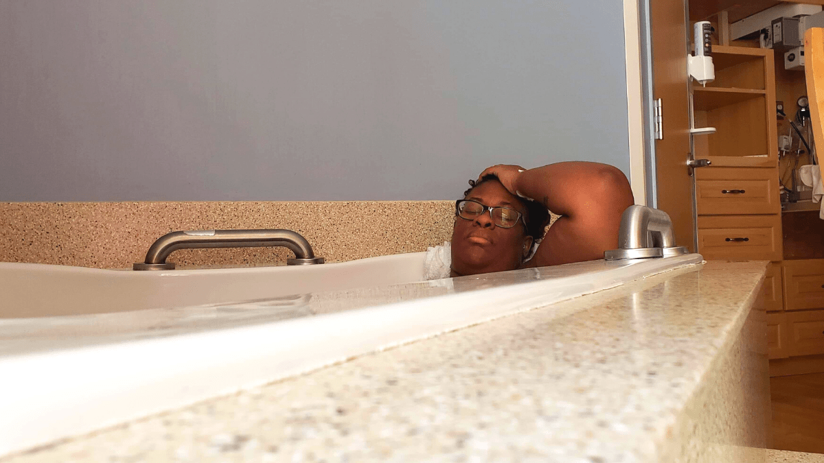 Sharita Thompson Laboring in Birth Tub